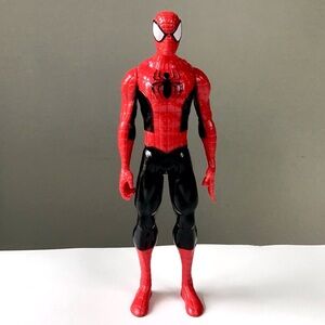 Marvel Spider-Man 11.5” Posable Action Figure Hasbro 2013 Red & Black Suit